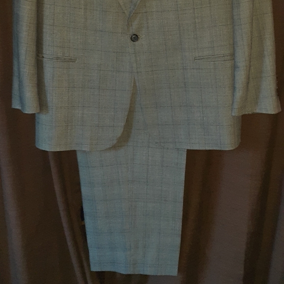 Perry Ellis - Picture 2 of 5